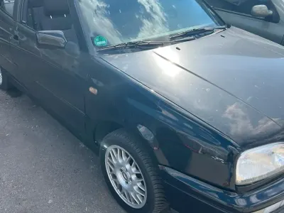 Gebraucht VW Golf Cabriolet 90 PS (66 kW) 1997 Schwarz Cabrio