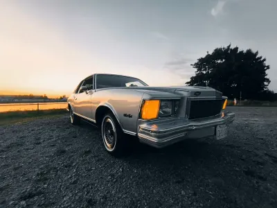 Gebraucht Chevrolet Monte Carlo 147 PS (108 kW) 1978 Silber Coupé