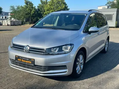 Gebraucht VW Touran Comfortline 116 PS (85 kW) 2018 Silber Van / Kleinbus