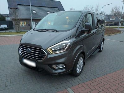 Usata Ford Tourneo Titanium 179 CV (131 kW) 2018 Grigio Monovolume