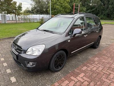 Grau Gebraucht 2007 Kia Carens EX Van / Kleinbus | 6.490 € (Teuer)