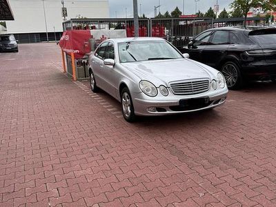 Mercedes E220