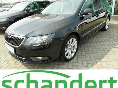 Gebraucht Skoda Superb Exclusive 170 PS (125 kW) 2014 Schwarz metallic Kombi