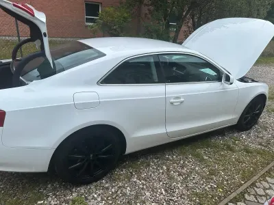 Gebraucht Audi A5 160 PS (117 kW) 2010 Weiß Coupé