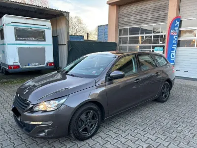 Gebraucht Peugeot 308 SW Active 131 PS (96 kW) 2015 Braun Kombi
