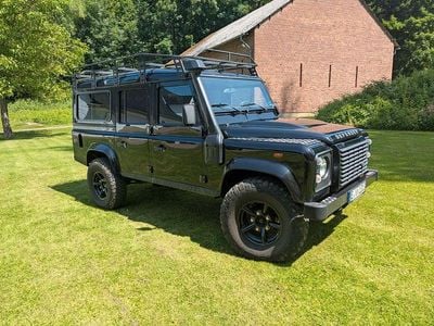 Schwarz Gebraucht 2014 Land Rover Defender SE Kombi | 34.900 € (Superpreis)