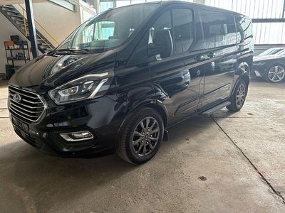 Gebraucht Ford Tourneo 185 PS (136 kW) 2019 Schwarz Van / Kleinbus