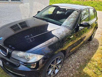 Gebraucht BMW 116 116 PS (85 kW) 2008 Schwarz Kleinwagen