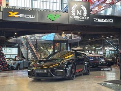 Porsche 911 Carrera 4 GTS