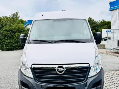 Gebraucht Opel Movano 110 PS (80 kW) 2018 Weiß Van / Kleinbus