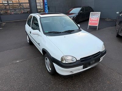 Gebraucht Opel Corsa 44 PS (32 kW) 1997 Weiß Kleinwagen