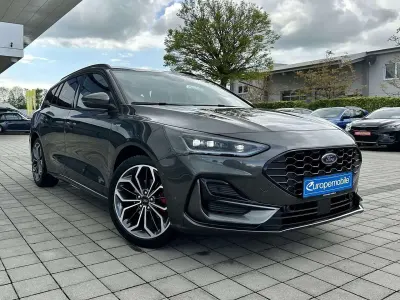 Gebraucht Ford Focus ST-Line X 155 PS (114 kW) 2023 Magnetic metallic Kombi