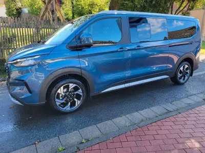 Novo Ford Tourneo Custom Active 170 HP (125 kW) 2025 Azul Van