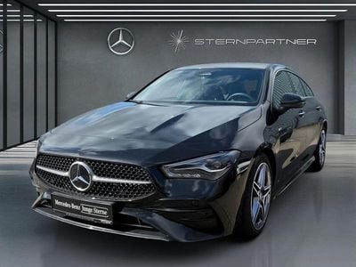 Gebraucht Mercedes CLA200 Shooting Brake AMG 163 PS (119 kW) 2025 Metalliclack kosmosschwarz Kombi