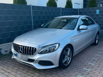 Gebraucht Mercedes C180 156 PS (114 kW) 2015 Silber Limousine