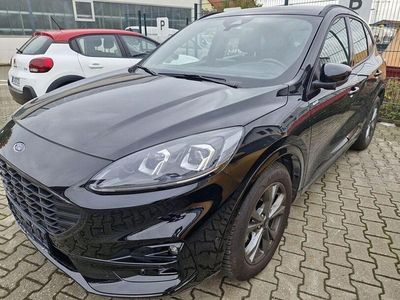 Obsidianschwarz (metallic) Gebraucht 2023 Ford Kuga ST-Line SUV | 26.990 € (Etwas zu teuer)