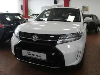 Neu Suzuki Vitara Comfort+ 129 PS (94 kW) 2025 Weiß SUV