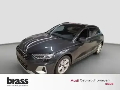 Używany Audi A3 Ambiente 204 KM (150 kW) 2025 Szary Kombi