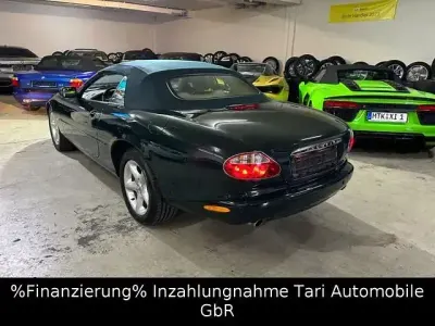 Gebraucht Jaguar XK8 284 PS (208 kW) 2001 British racing green (unilack) Cabrio