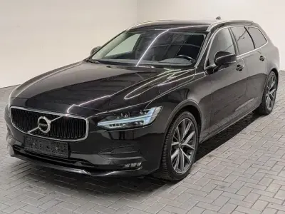 Second-hand Volvo V90 Momentum 254 CP (186 kW) 2020 Negru Break