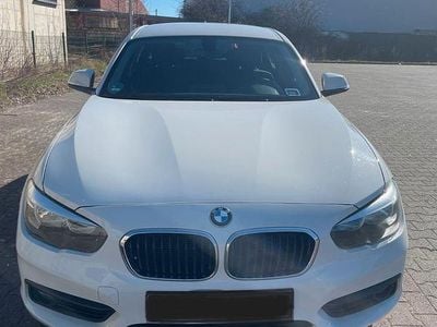 Gebraucht BMW 116 Advantage 109 PS (80 kW) 2015 Weiß Kleinwagen