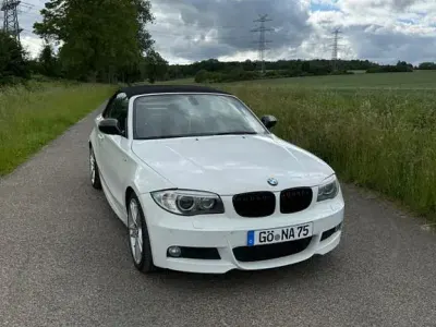 Gebraucht BMW 118 Cabriolet Sport Line 143 PS (105 kW) 2012 Weiß Cabrio