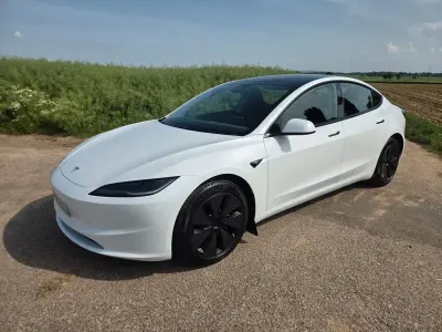 Gebraucht Tesla Model 3 RWD 208 kW (283 PS) 2023 Weiß Limousine