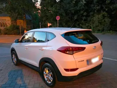 Gebraucht Hyundai Tucson 136 PS (100 kW) 2017 Weiß SUV