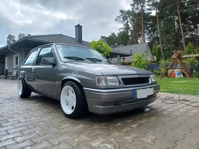 Gebraucht Opel Corsa 101 PS (74 kW) 1993 Grau Kleinwagen