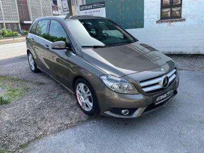 Gebraucht Mercedes B180 122 PS (89 kW) 2012 Grau Kleinwagen