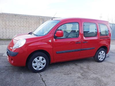 Usata Renault Kangoo Happy Family 90 CV (66 kW) 2010 Rosso Monovolume