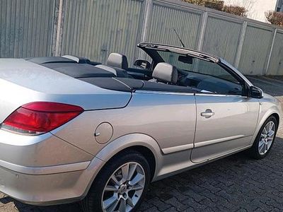 Gebraucht Opel Astra Cabriolet 140 PS (102 kW) 2007 Silber Cabrio