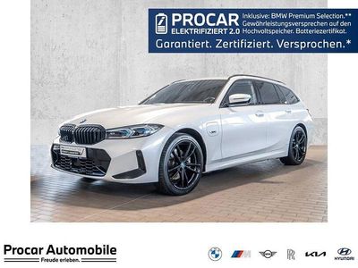 Gebraucht BMW 330e M Sport 292 PS (214 kW) 2023 Weiß Kombi