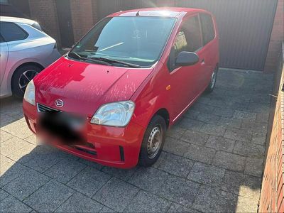 Gebraucht Daihatsu Cuore 58 PS (42 kW) 2005 Rot Kleinwagen