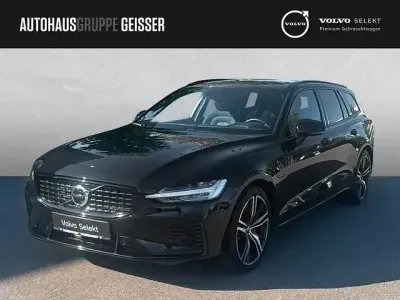 Gebraucht Volvo V60 R-Design 455 PS (334 kW) 2022 Onyx schwarz Kombi