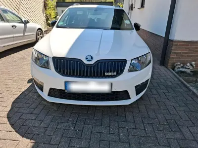 Gebraucht Skoda Octavia 186 PS (136 kW) 2014 Weiß Kombi