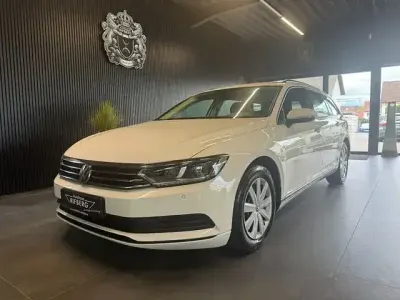 Gebraucht VW Passat 120 PS (88 kW) 2018 Weiß Kombi