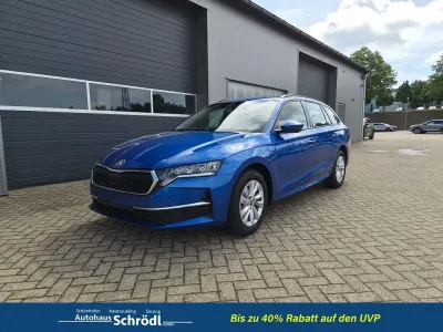 Neu Skoda Octavia Selection 150 PS (110 kW) 2026 Raceblau metallic Kombi