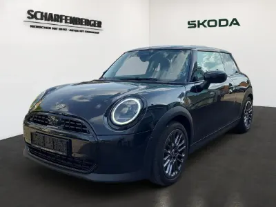 Gebraucht Mini Cooper Classic 156 PS (114 kW) 2024 Schwarz Kleinwagen