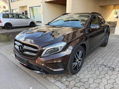 Second-hand Mercedes GLA220 Urban 170 CP (125 kW) 2014 Maro SUV