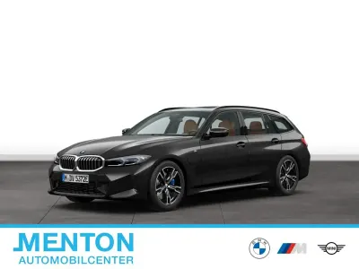 Gebraucht BMW 330e Sport Line 292 PS (214 kW) 2025 Schwarz Kombi