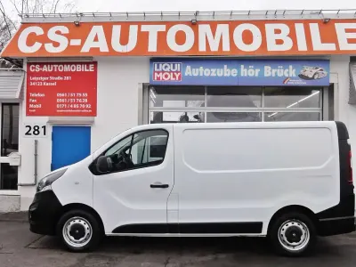Gebraucht Opel Vivaro 95 PS (69 kW) 2017 Weiß Van / Kleinbus