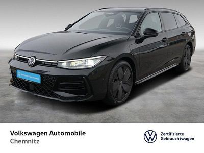 Gebraucht VW Passat R-line 272 PS (200 kW) 2025 Grenadillschwarz metallic Kombi
