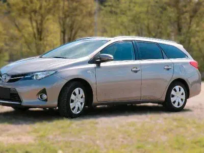 Gebraucht Toyota Auris Hybrid 99 PS (72 kW) 2014 Beige Kombi