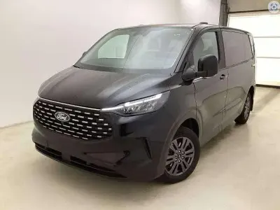 Gebraucht Ford Tourneo Titanium 136 PS (100 kW) 2025 Obsidianschwarz metallic Van / Kleinbus