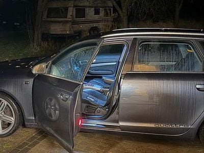 Grau Gebraucht 2005 Audi A6 Kombi | 3.800 € (Guter Preis)