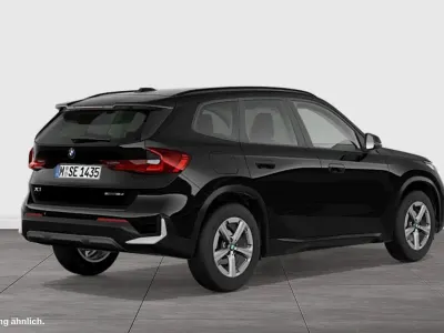 Gebraucht BMW X1 150 PS (110 kW) 2023 Schwarz SUV