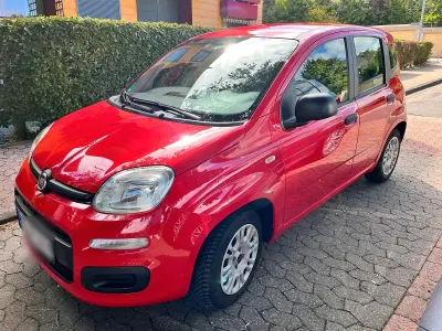 Gebraucht Fiat Panda 70 PS (51 kW) 2017 Rot Kleinwagen