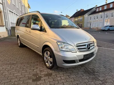 Gebraucht Mercedes Viano 163 PS (119 kW) 2012 Silber Van / Kleinbus