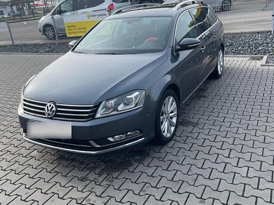 Usata VW Passat 140 CV (102 kW) 2011 Grigio Station wagon
